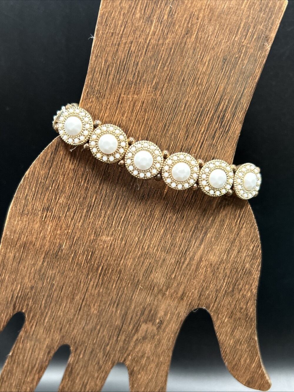 Gold Tone And White Bracelet Slide Stretch Bangle Size 6